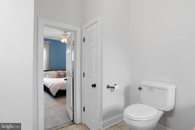 902 S 8TH ST, Philadelphia, PA 19147