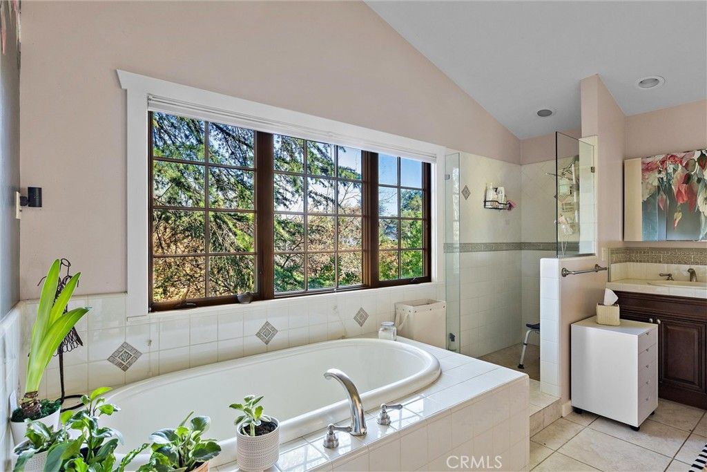 Image 24 of property listing at 9290 Carmel Rd, Atascadero, CA 93422