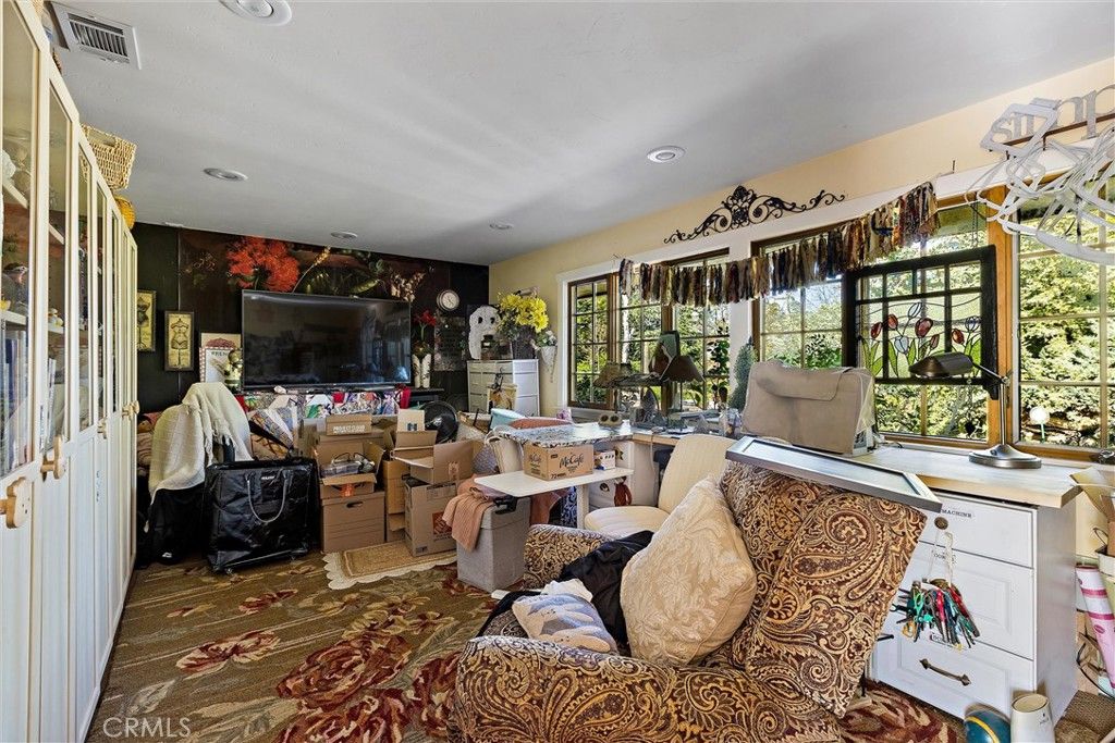 Image 31 of property listing at 9290 Carmel Rd, Atascadero, CA 93422