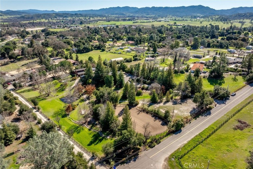 Image 42 of property listing at 9290 Carmel Rd, Atascadero, CA 93422