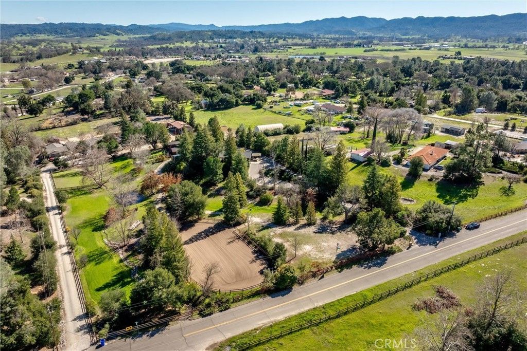 Image 46 of property listing at 9290 Carmel Rd, Atascadero, CA 93422