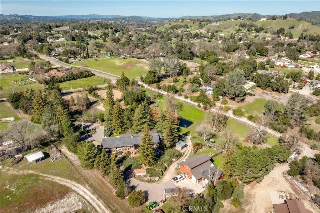 Image 48 of property listing at 9290 Carmel Rd, Atascadero, CA 93422