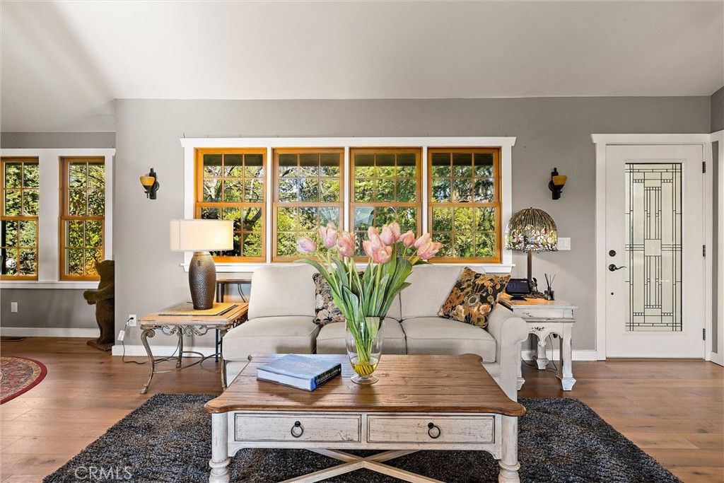 Image 8 of property listing at 9290 Carmel Rd, Atascadero, CA 93422