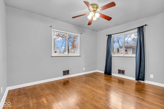 5108 Chatham Place, Indianapolis, IN 46226