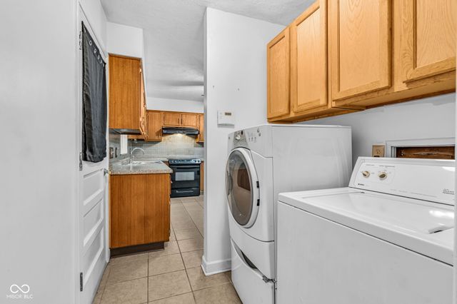 5108 Chatham Place, Indianapolis, IN 46226