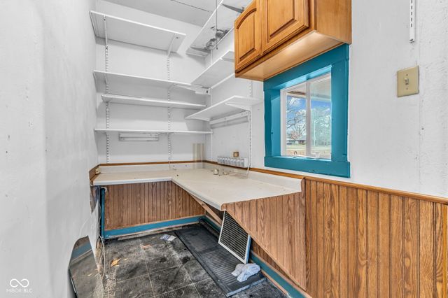 5108 Chatham Place, Indianapolis, IN 46226