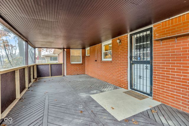 5108 Chatham Place, Indianapolis, IN 46226