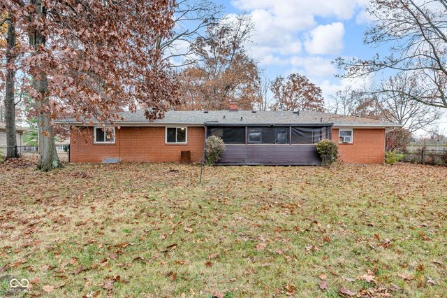 5108 Chatham Place, Indianapolis, IN 46226
