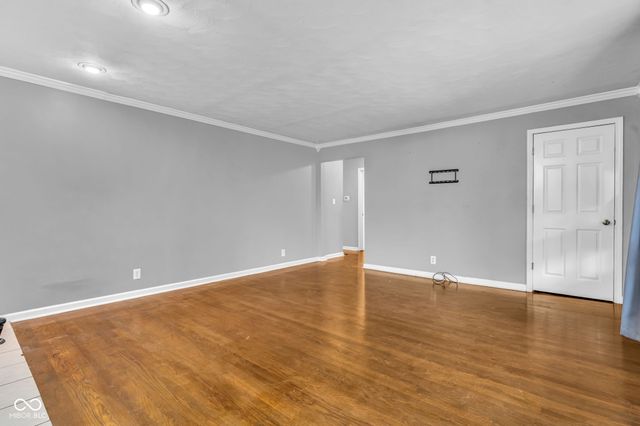 5108 Chatham Place, Indianapolis, IN 46226