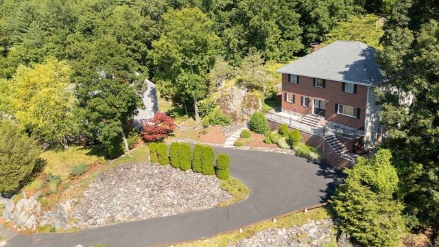 12 Parkway Dr, Saugus, MA 01906