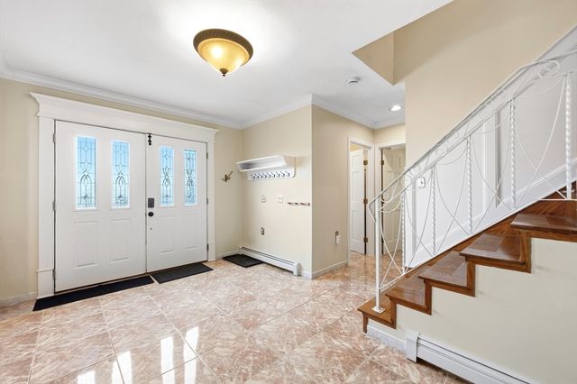 12 Parkway Dr, Saugus, MA 01906