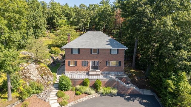 12 Parkway Dr, Saugus, MA 01906