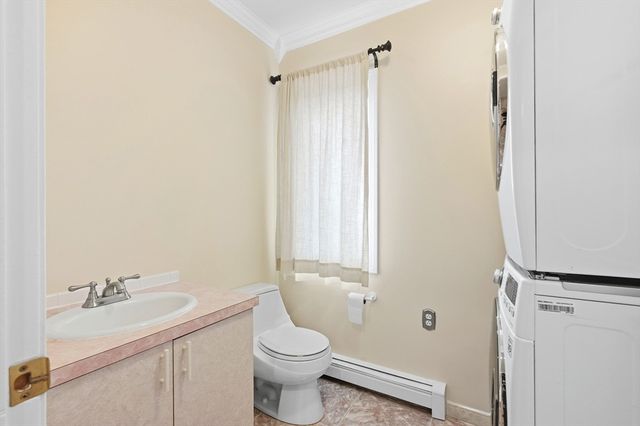 12 Parkway Dr, Saugus, MA 01906