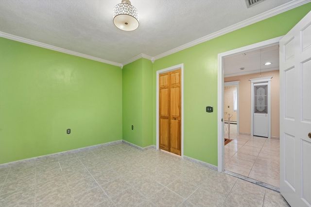 12 Parkway Dr, Saugus, MA 01906