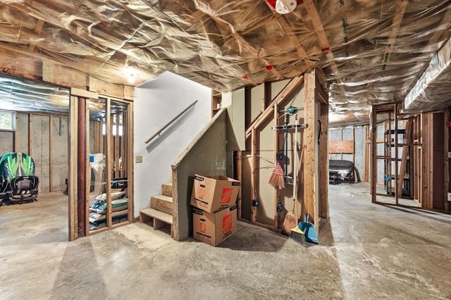 12 Parkway Dr, Saugus, MA 01906