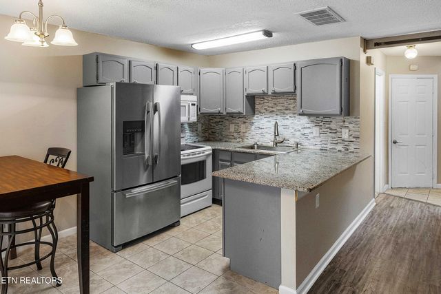 1316 Mountain Meadows Way, Sevierville, TN 37862