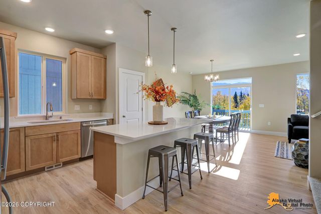 5982 Takotna Loop, Anchorage, AK 99504