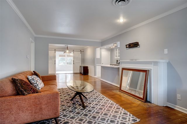 3609 Rogers Avenue, Fort Worth, TX 76109