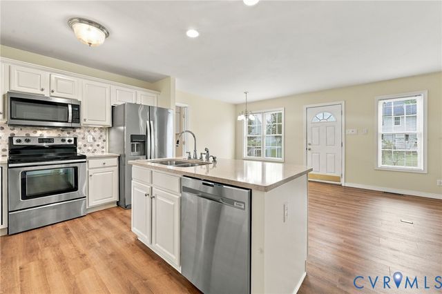 244 Huntsman Rd, Sandston, VA 23150