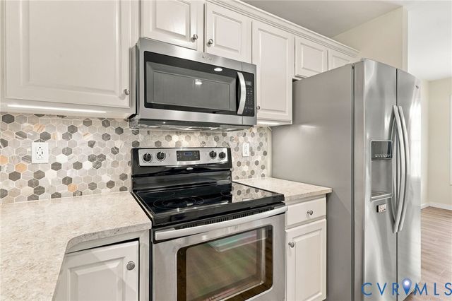 244 Huntsman Rd, Sandston, VA 23150