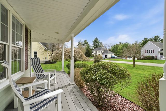 26 Flintlock Road, Salem, NH 03079