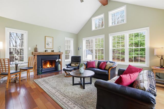 26 Flintlock Road, Salem, NH 03079
