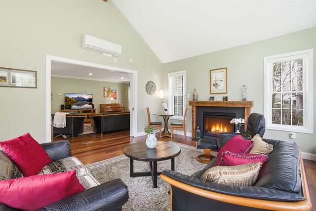 26 Flintlock Road, Salem, NH 03079