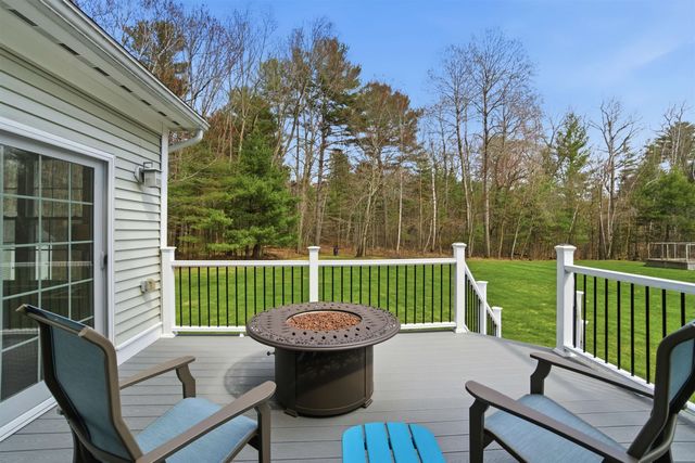 26 Flintlock Road, Salem, NH 03079