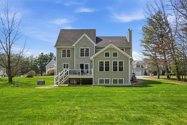 26 Flintlock Road, Salem, NH 03079