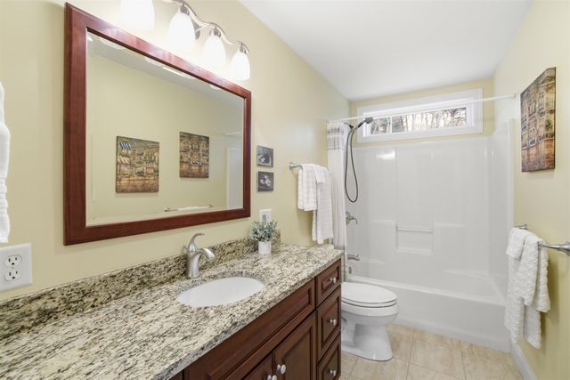 26 Flintlock Road, Salem, NH 03079