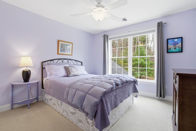 26 Flintlock Road, Salem, NH 03079