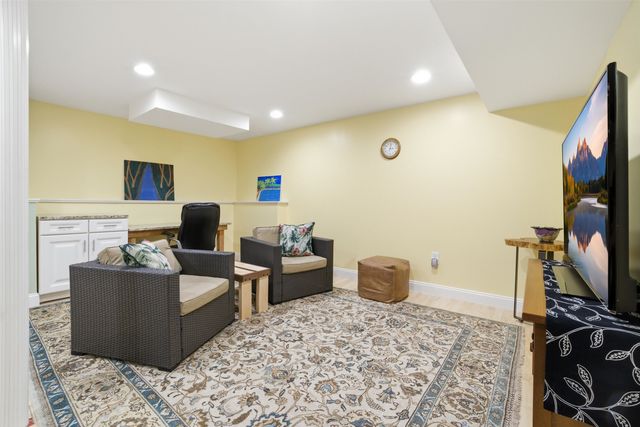 26 Flintlock Road, Salem, NH 03079