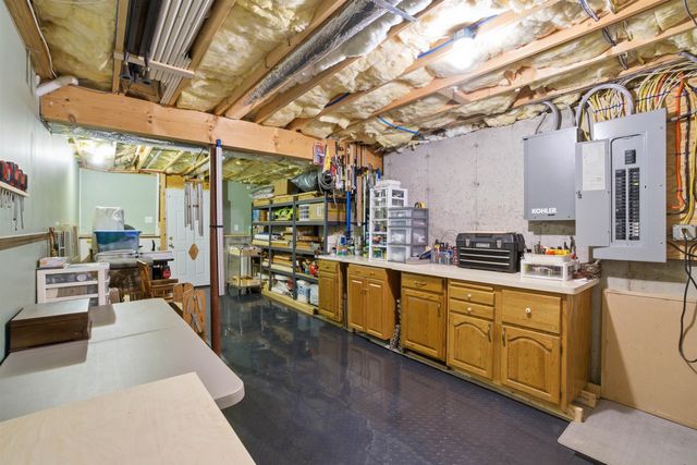 26 Flintlock Road, Salem, NH 03079