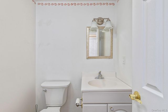 74 Lauren Avenue, Dix Hills, NY 11746