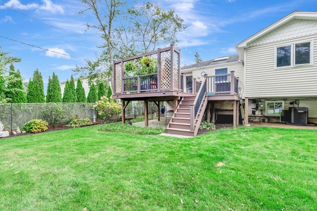 74 Lauren Avenue, Dix Hills, NY 11746