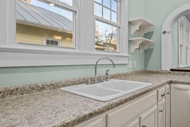 1513 Rhem Avenue, New Bern, NC 28560