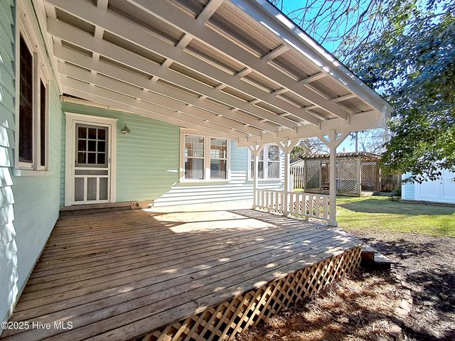 1513 Rhem Avenue, New Bern, NC 28560