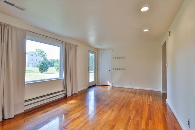 50 Mountain Top Drive, Easton, PA 18042