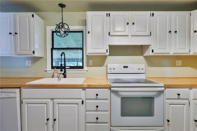 50 Mountain Top Drive, Easton, PA 18042