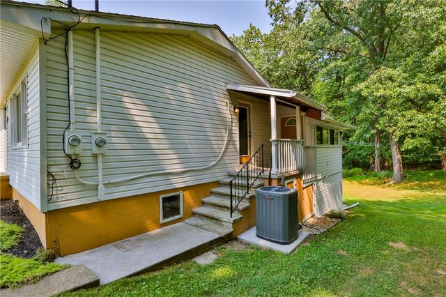50 Mountain Top Drive, Easton, PA 18042
