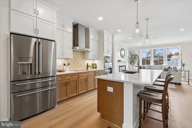 205 ALLEN LN, Poolesville, MD 20837