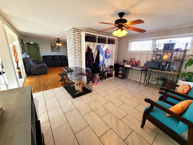 43 Hillcrest Dr, Paris, TN 38242