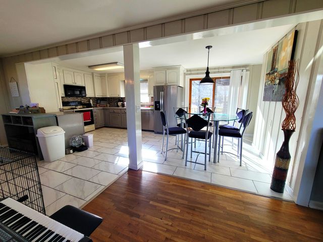 43 Hillcrest Dr, Paris, TN 38242