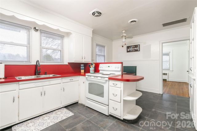 6507 Frieden Church Road, Gibsonville, NC 27249