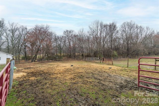 6507 Frieden Church Road, Gibsonville, NC 27249