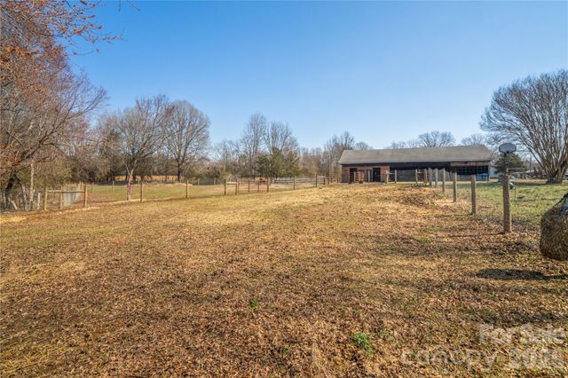6507 Frieden Church Road, Gibsonville, NC 27249