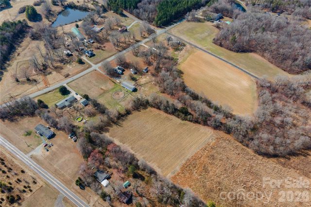 6507 Frieden Church Road, Gibsonville, NC 27249