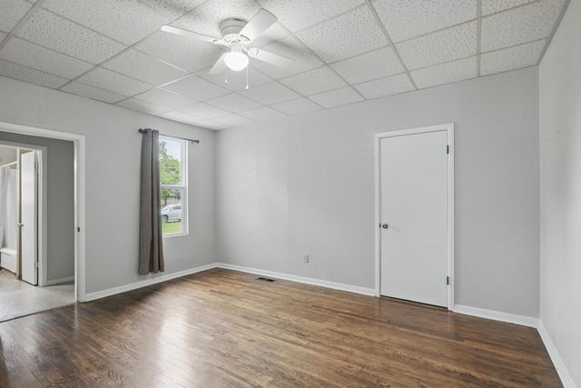 1209 South Garrison Avenue, Carthage, MO 64836