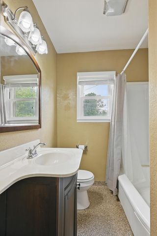 1209 South Garrison Avenue, Carthage, MO 64836