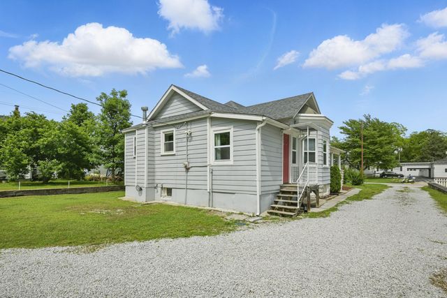 1209 South Garrison Avenue, Carthage, MO 64836